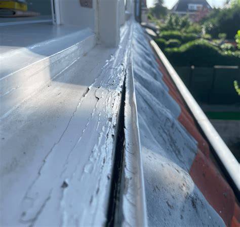 Infographic: spanningscorrosie tussen lood en aluminium en beschermingstips