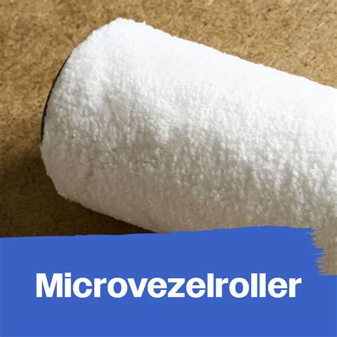 vachtroller en microvezelroller in gebruik