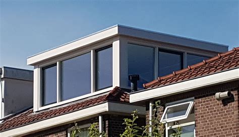 Galerij met foto's van diverse afgeronde projecten: keukenrenovatie, aanbouw, dakkapel