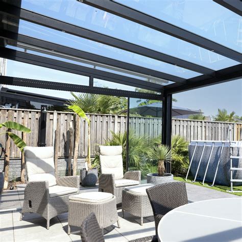 Illustratie: bouwplan glazen dak met stap-voor-stap fasering