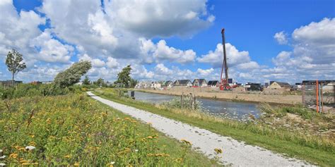 Een overzicht van verschillende sloopwerkzaamheden die door De Kruif Sloopwerken worden uitgevoerd, zoals badkamer- en keukensloop.
