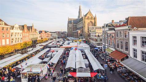 Infographic: opeenvolgende incidenten bij Het Dak van de Markt en tijdlijn van de sluiting