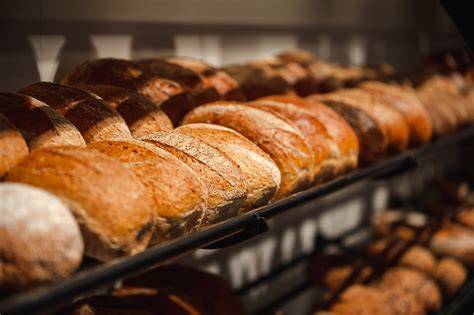 Broodsnijmachine bij Warme Bakker