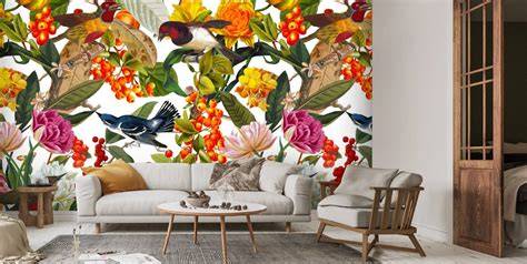 Voorbeelden van vogelbehang: kleurrijke vogels op bloemen