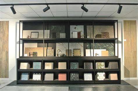 Foto van showroom en tegels bij Jan van Sundert