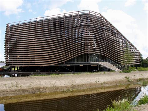 Illustratie van de houten lamellen schil van de Watercampus