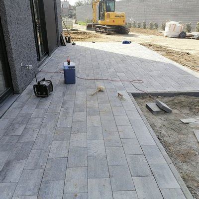 Schematische weergave van ideale afmetingen voor tuinpaden en terrassen.