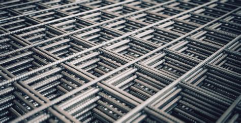 Verschillende typen betonijzer en wapeningsmatten