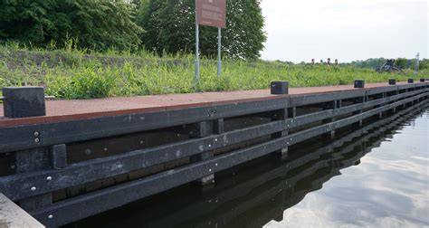 Overzichtsbord met tips voor vlonderconstructie en afstanden tussen onderliggers