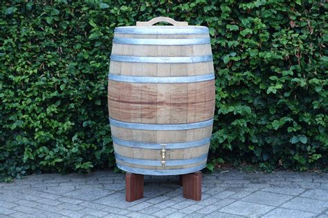 Voorbeeld: 225 liter houten regenton