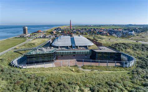 Afbeelding van Fort Kijkduin en de kustsfeer rondom Huisduinen