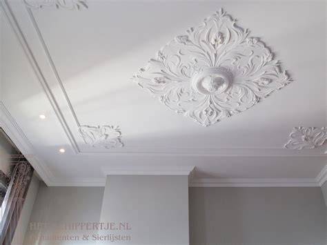 Diagram: Verloop van restauratieproces van ornamenten plafond