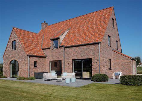 Inspiratie: hollandse boerderij met rode baksteen en donkergrijze detaillering