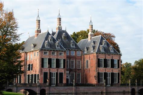 Voorschoten kasteel Duivenvoorde en dorpsplein