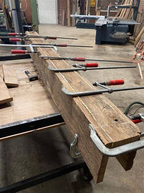 Infographic: Drie methodes om staal te bekleden met hout
