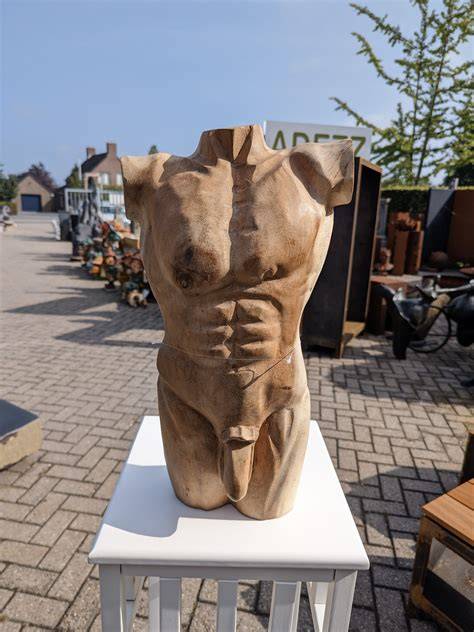 beeld_van_Etienne_Vrouw_met_Vlam