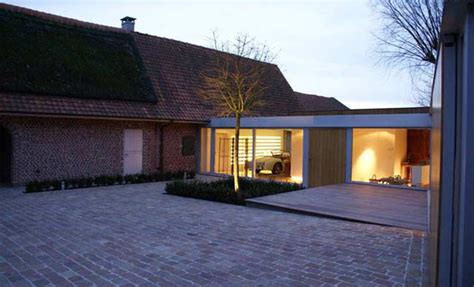 Foto van een modelwoning na renovatie, met moderne inrichting