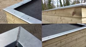 Detailfoto van een zinken schoorsteenbekleding met een strakke afwerking.