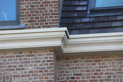 Gevellijstwerk voorbeelden: kroonlijsten, frontons, consoles