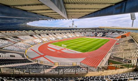 Foto van de gerenoveerde inkompartij van het Koning Boudewijnstadion