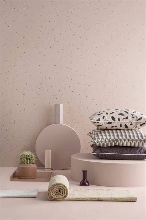 Ferm Living - voorbeelden van Thin Lines en Coral behang