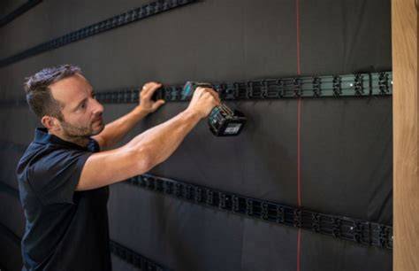 Infographic: X-clip systeem werkt met rails en voorgemonteerde clips