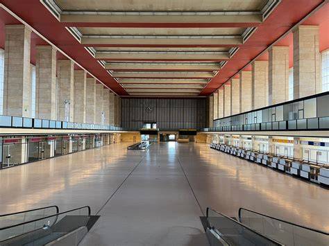 Tempelhof luchthaven - historisch complex