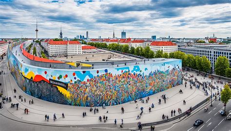 East Side Gallery - kleurrijke muurschilderingen