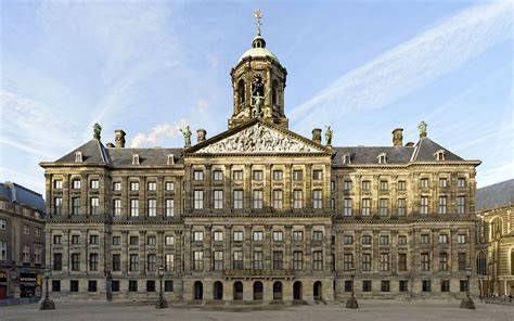 Infographic: structuur en negen thema's van Het Paleis