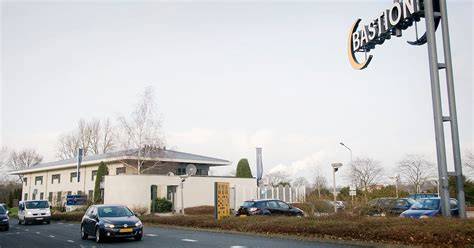 Ballonzicht met het huidige Bastion Hotel en de toekomstige locatie
