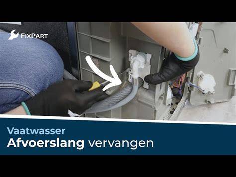 Infographic: overzicht van onderdelen en stappen bij vervanging van afvoerslang vaatwasser