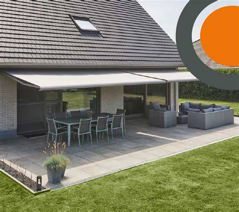 Infographic: Overzicht van buitenzonweringstypes: rolluik, screen, zonnescherm, markies, knikarmscherm, luifel, terrasoverkapping, pergola, lamellendak