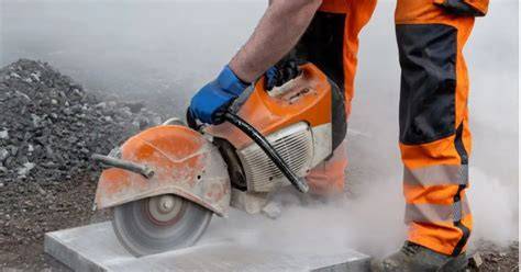 Stofreductie en veiligheidsuitrusting bij zagen