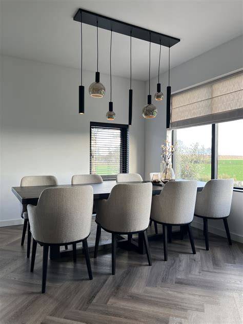 Diagram: vuistregels hoogte hanglamp boven eettafel