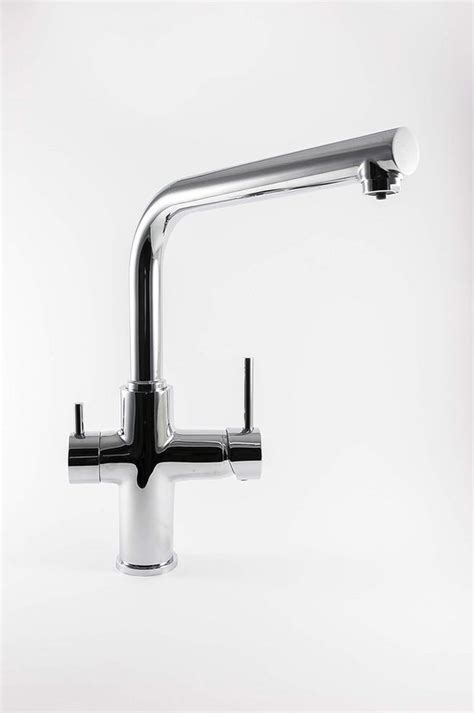 Diagram: Driewegkraan met gefilterd kraanwater