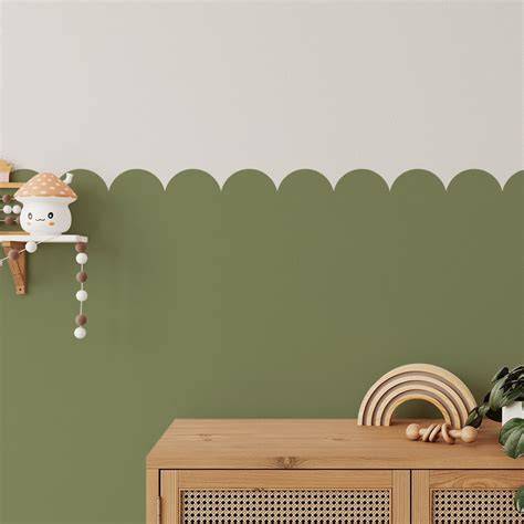 Beeld van golfjes behang met lambrisering in verschillende kleuren (inspiratie collage)