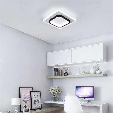 Witte plafondlamp slaapkamer infographic