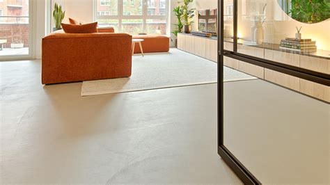 Voorbeeld van een inloopzone bij de entree van een woning met een gietvloer