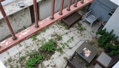 betonnen balkon voor en na renovatie