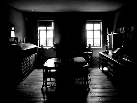 Sfeerplaatjes van lichte en donkere kamers