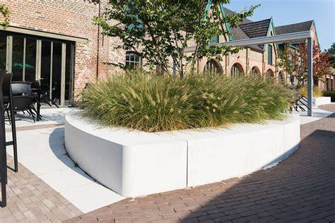Foto: Voorbeeld van lommelzand + wit cement mengsel