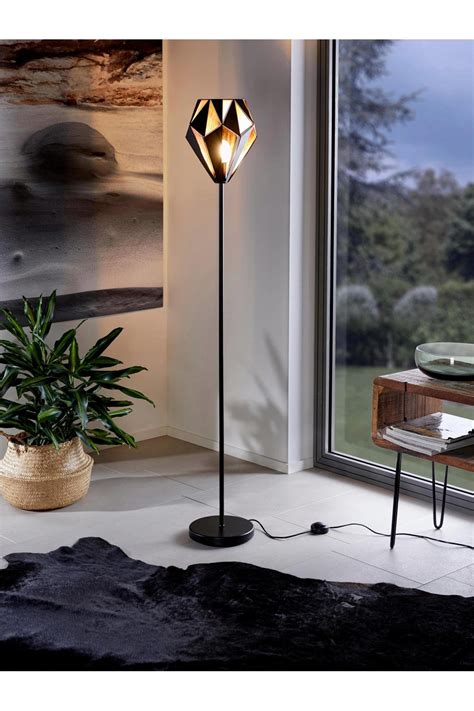 EGLO Carlton 1 vloerlamp in een modern interieur