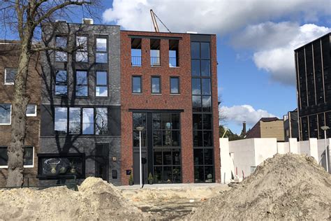 een sfeervolle straat in de wijk 't Zeggelt, Enschede