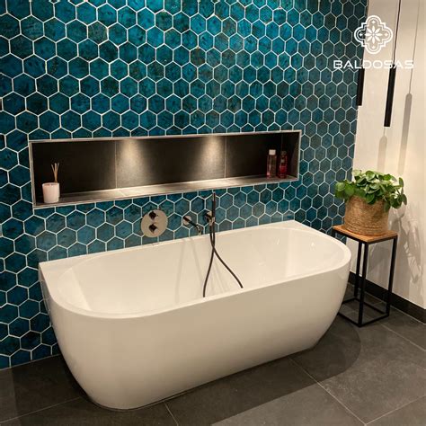 Showroombeeld van Portugese tegels en hexagon variaties