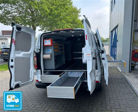 Schematische weergave van een dubbele vloerlade in een bedrijfswagen