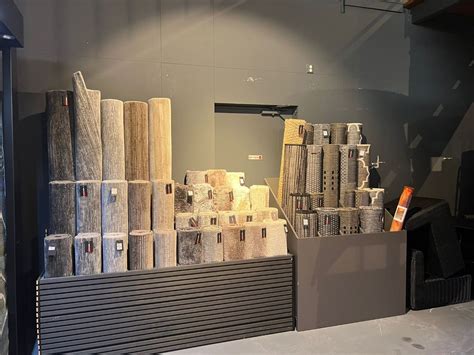 Assortiment laminaat en vloerkleden bij Tapijthandel Barut