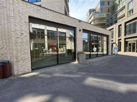 Showroom QuickFloors Den Haag met ruime laminaatcollectie