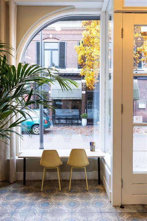 Woonwinkel interieurontwerp en winkelpubliek in Velp