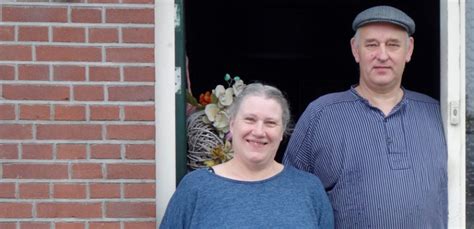 Foto: Henk Koelewijn en Diana Koelewijn-Saul met hun gezin