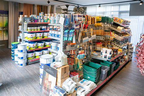 Infographic: vergelijkt hoofdmerken en assortiment verf en behang